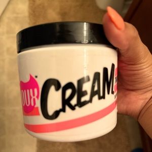 The Doux Cream styling cream